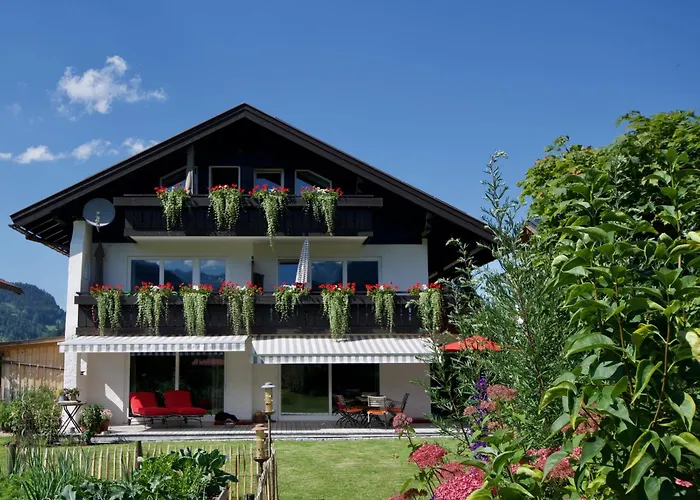 Haus Jahreszeiten